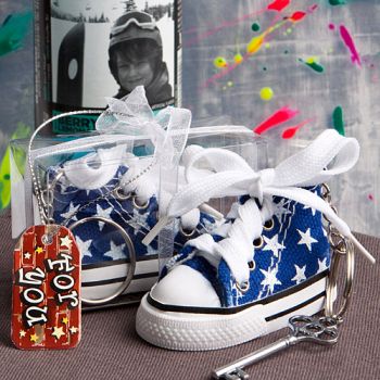Oh so cute blue star print baby sneaker key chain Fashioncraft